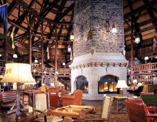Lobby
 di Fairmont Le Chateau Montebello
