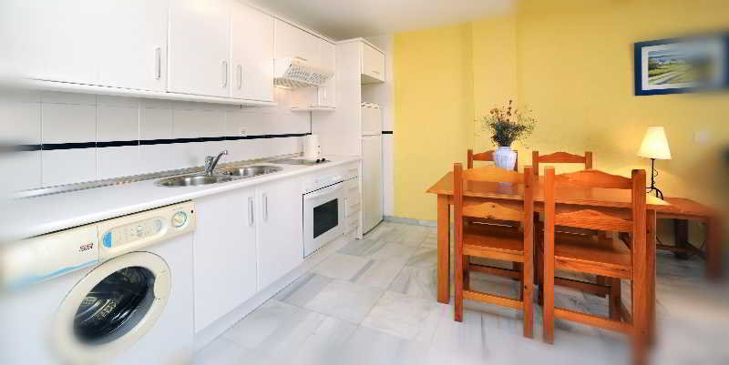 Room
Room
di Leo Velamayor