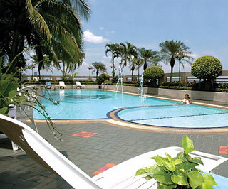 Pool
 di Emerald Hotel Bangkok