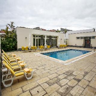 Pool
Pool
di Vila Nova