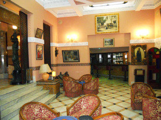 Lobby
Lobby
di Transatlantique