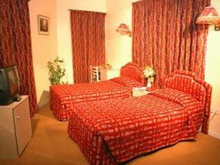 Room
Room
di Rush Inn