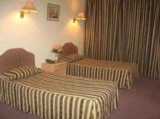 Room
Room
di Rush Inn