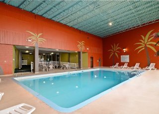 Pool
 di Quality Inn Edmundston