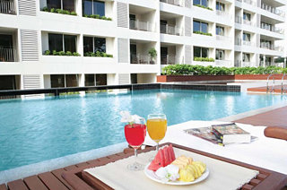 Pool
 di Centre Point Serviced Apartment Thong Lo