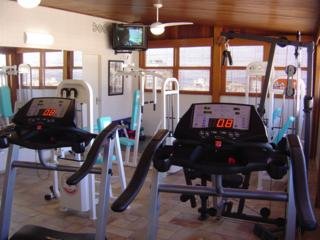 Sports and Entertainment
Sports and Entertainment
di Augustos Copacabana