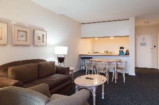 Dolphin Beach Hotel