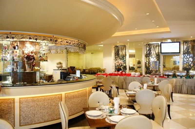 Restaurant
 di LK Royal Suite