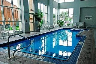 Pool
 di London Hotel & Suites