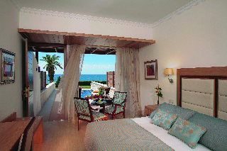 Room
Room
di Alexander The Great Beach