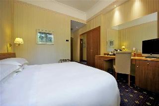 Room
Room
di Mercure Astoria