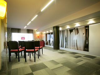 Conferences
Conferences
di Petit Palace Tamarises