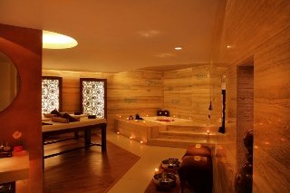 Sports and Entertainment
Sports and Entertainment
di The Metropolitan Hotel & Spa