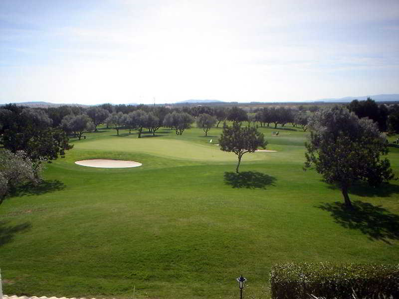 Sports and Entertainment
Sports and Entertainment
di Villages Golf Panoramica