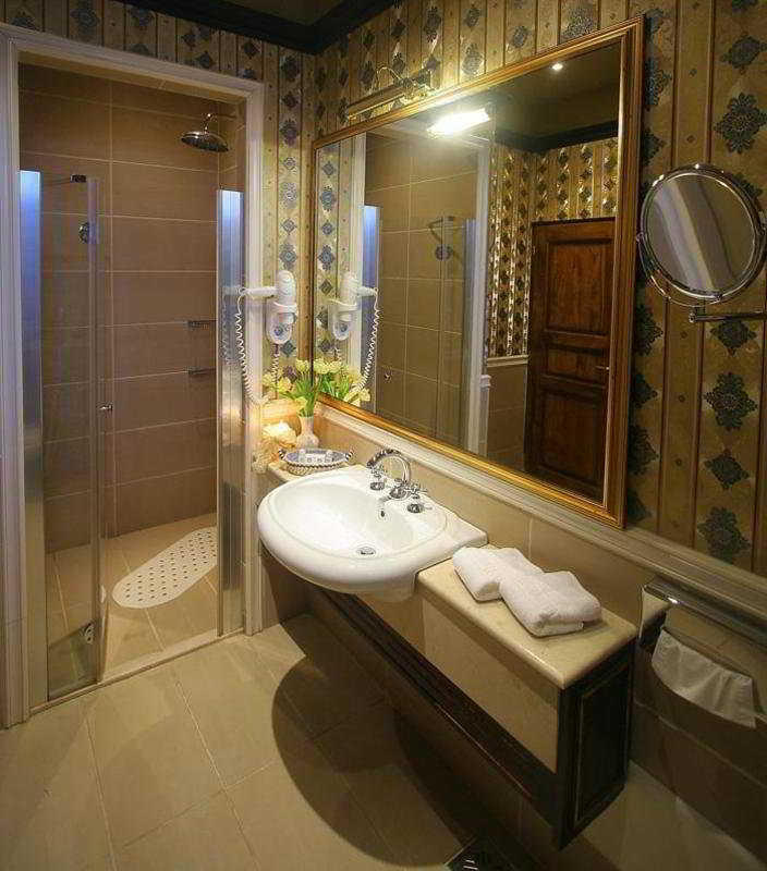 Room
Room
di Best Western Topaz