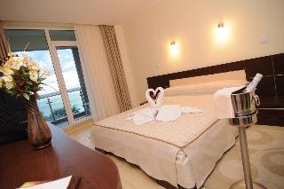 Room
Room
di Splendid