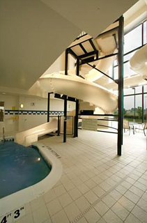 Pool
 di Marriott Fairfield Inn and Suites