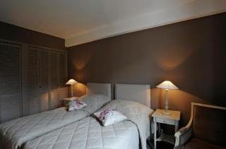 Room
Room
di Splendid