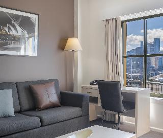 Oaks Sydney Goldsbrough Suites