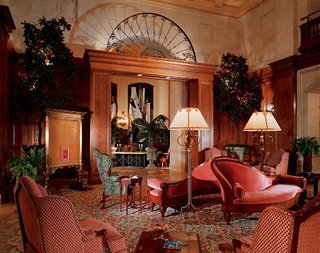 Lobby
 di The Fairmont Hotel MacDonald