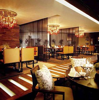 Restaurant
 di The Longemont (Formerly The Regent Shanghai)