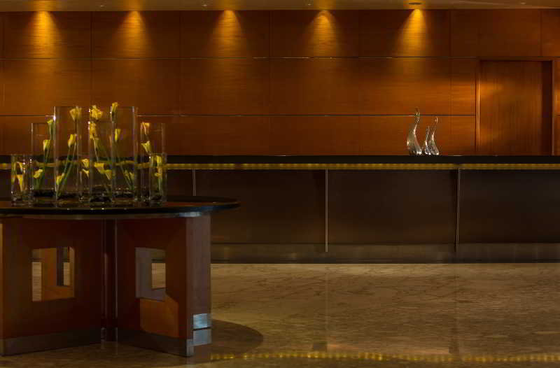 Lobby
 di Renaissance Shanghai Yangtze Hotel
