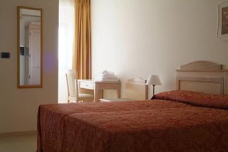 Room
Room
di Albatres Palace Hotel