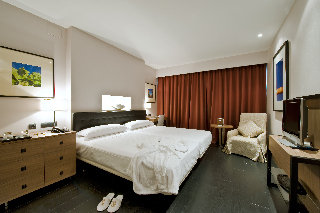 Room
Room
di Zen Balagares