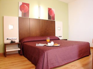 Room
Room
di Sercotel La Boroña