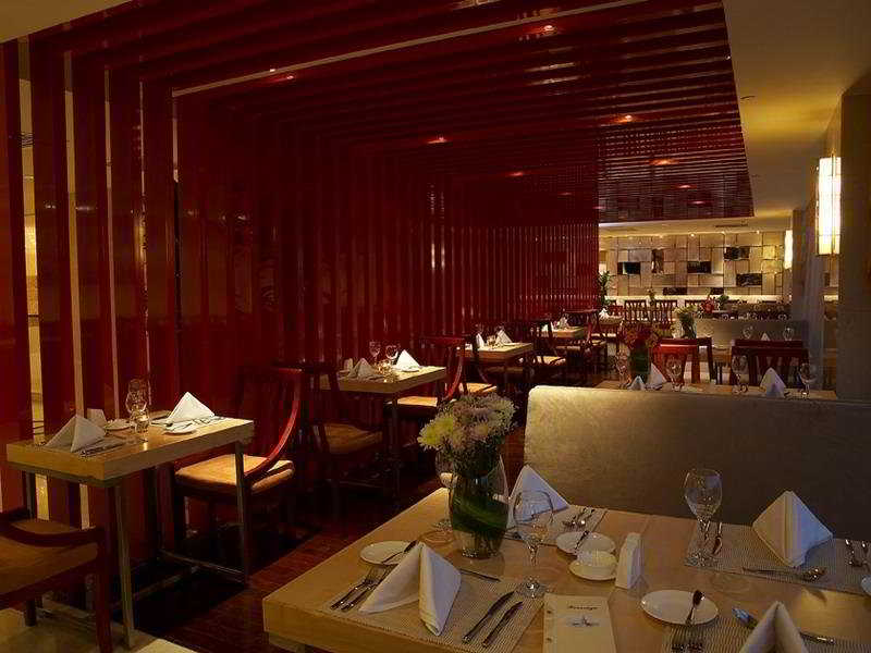 Restaurant
 di Blue Horizon Royal Parklane International Hotel