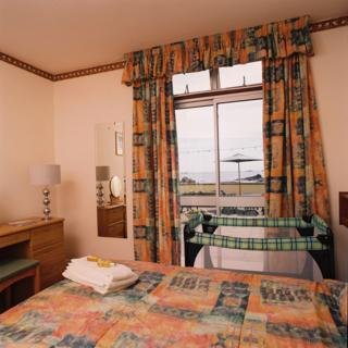 Room
Room
di The Fort D'Auvergne