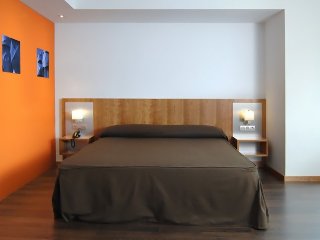 Room
Room
di As Porta de Barcelona