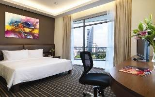 Room
 di The Gardens Hotel & Residences St Giles Luxury
