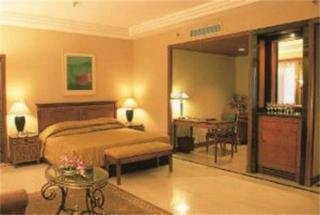 Room
Room
di The Hans Hotel New Delhi