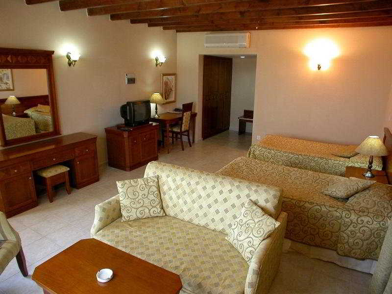 Room
Room
di Bellapais Monastery Village