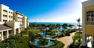 Pool
Pool
di Iberostar Rose Hall Beach All Inclusive