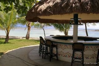 Bar
 di Cordova Reef Village Resort