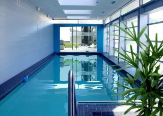 Pool
Pool
di Comfort Wellington