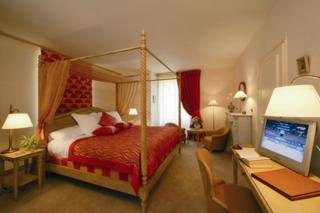 Room
Room
di Clos de la Boetie