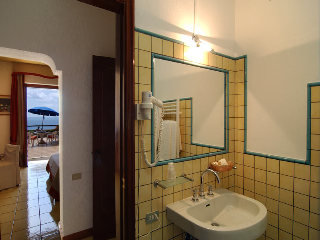 Room
Room
di King's Residence Hotel