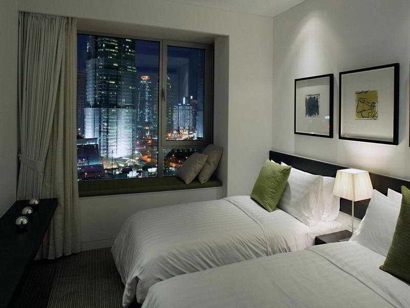 Room
 di Fraser Suites Top Glory