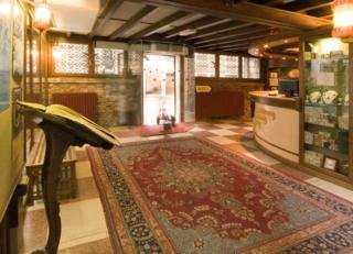 Lobby
Lobby
di La Fenice et des Artistes