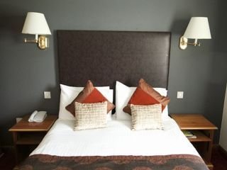 Room
Room
di The Gables