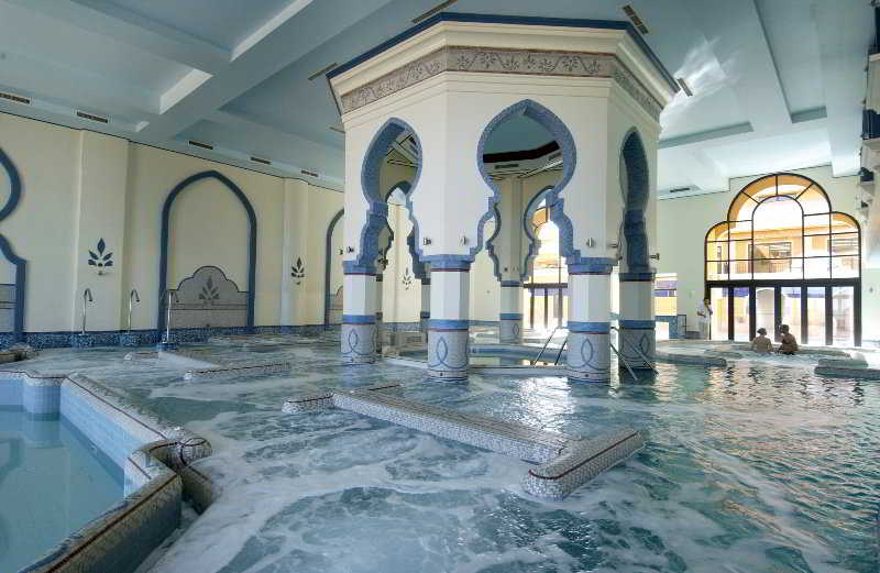 Sports and Entertainment
Sports and Entertainment
di La Résidence des Cascades Golf Resort & Thalasso