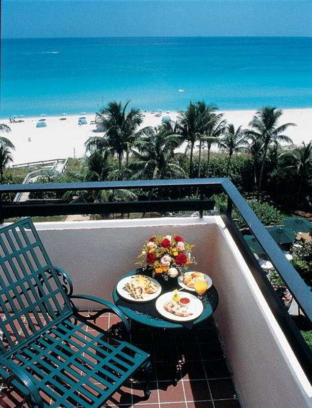 Terrace
 di The Alexander All Suite Ocean Front Resort