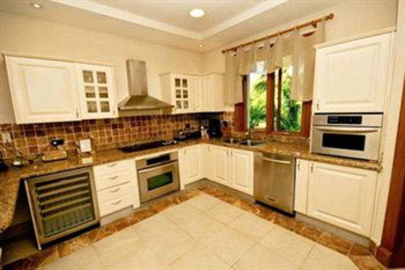 Room
Room
di Caleton Club & Villas