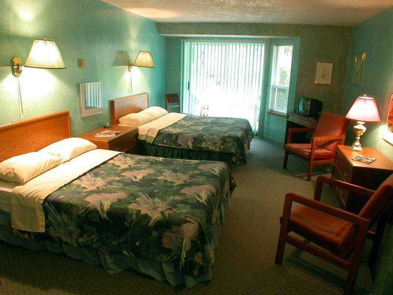 Room
 di Clayoquot-Orca Resort Lodge