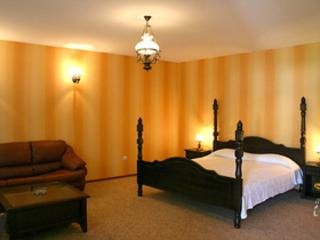 Room
Room
di Izvora Complex