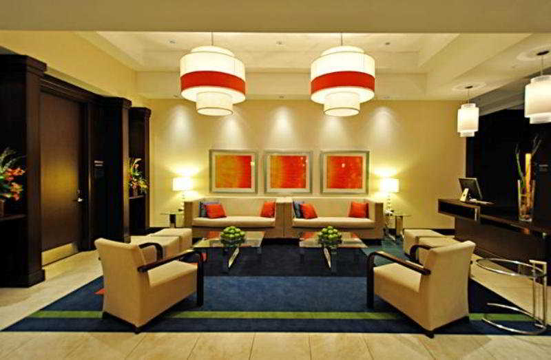 Lobby
 di Holiday Inn Express & Suites Markham