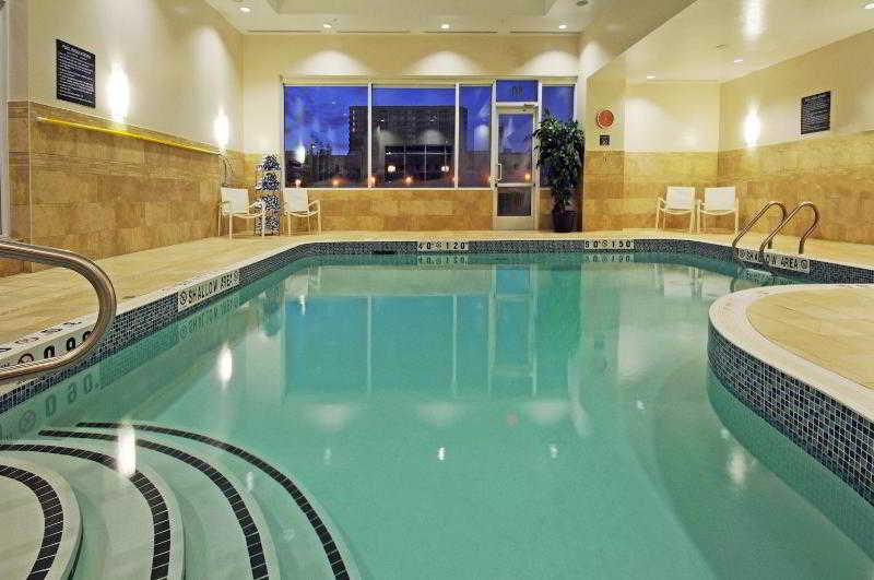 Pool
 di Holiday Inn Express & Suites Markham